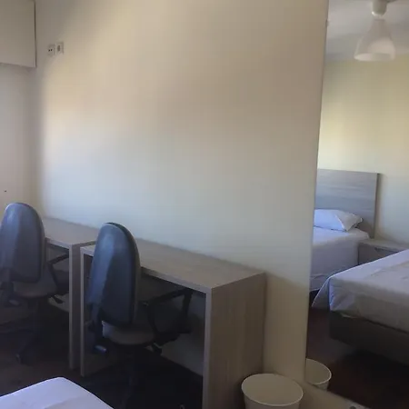 Quarto em Acomodações Particulares Be Olaias *